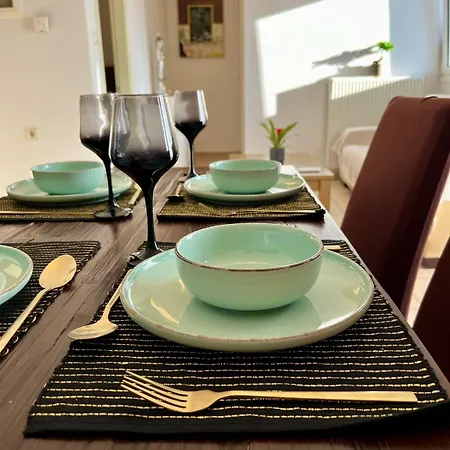 Stratos Apartment