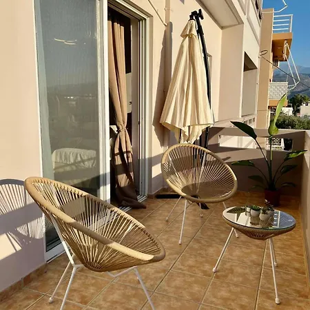Stratos Apartment *